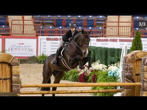 Indigo Van De Muggenhoeck & Carsyn Korotkin 2025 USEF medal Finals Harris burg, PA (1st 3’6” Final).