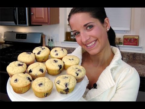 How to Make Homemade Blueberry Muffins - Recipe by Laura Vitale - Laura in the Kitchen Ep. 106 - UCNbngWUqL2eqRw12yAwcICg