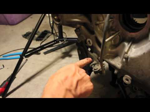 Part 15 - Suzuki Burgman 650 Removal of engine parts - UCTs-d2DgyuJVRICivxe2Ktg