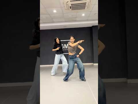 Naal Nachna 🔥🔥 Manvi & Aanya killing it 🤩🔥 #deepaktulsyanchoreography