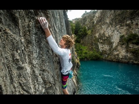 Deep-water soloing in Patagonia - Red Bull Psicobloc - TEASER - UCblfuW_4rakIf2h6aqANefA