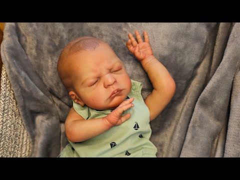 Are REPLICAS the reason authentic doll sales are down? Let's talk about it.