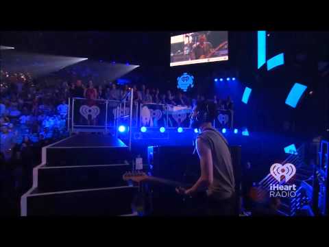 Leave Out All The Rest / Shadow Of The Day / Iridescent - Linkin Park (iHeartRadio 2012)