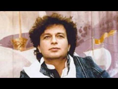 Отказал Пугачёвой и создал новогодний хит СССР: судьба певца Аркадия Хоралова