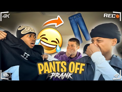 DRIVING WITHOUT PANTS IN FRONT OF MY FRIENDS🤣👀 @the.realicy @Josh_the_1st