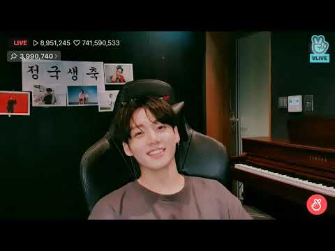 [BTS VLIVE] 🔴 JUNGKOOK BIRTHDAY COUNTDOWN WHILE MAKING ARMYS COMMENT INTO A SONG PT. 2 💜