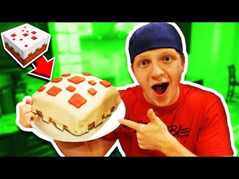 MAKING A REAL EDIBLE MINECRAFT CAKE! DIY CAKE!