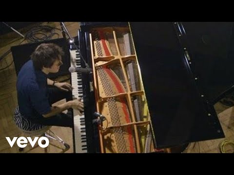 Jamie Cullum - Love For $ale ft. Roots Manuva - UCHBv1ELihl0UBS0qIOYrUZw