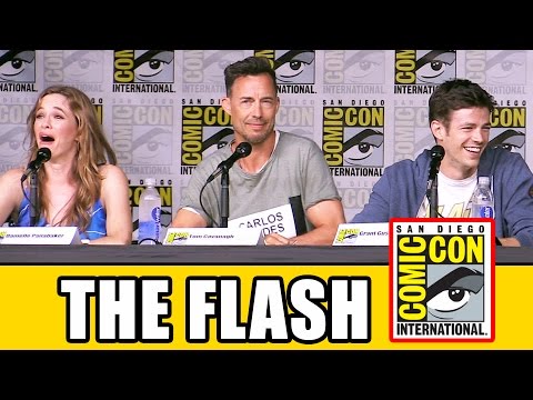 THE FLASH Season 3 Comic Con Panel (Part 1) - Grant Gustin, Candice Patton, Keiynan Lonsdale - UCS5C4dC1Vc3EzgeDO-Wu3Mg