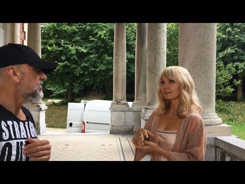 Валерия - интервью для 2Capitales Radio (Съемки клипа "Сердце разорвано", Франция) - UC8ctItMhn_FNS1c301_Q-zA