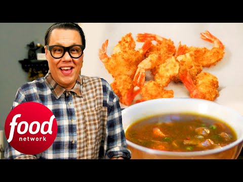 How to Make Chip Shop Curry Sauce with Prawns (& Singaporean Fried Rice) | Gok Wan's Easy Asian