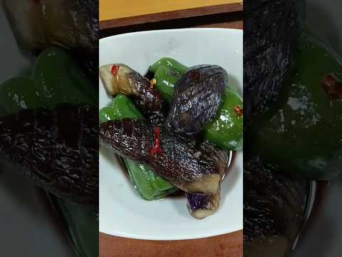 ゴロ煮です🍆🫑秋茄子も終わりかなぁ