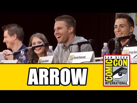 Arrow Full Comic Con Panel 2014 - UCS5C4dC1Vc3EzgeDO-Wu3Mg