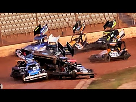 Baypark Speedway - Superstocks + Stockcar/Superstock Grand Slam - 17/2/24 - dirt track racing video image