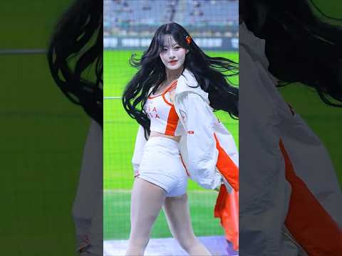 ssg랜더스 정설아치어리더 鄭雪兒 <strong>crazy</strong> in <strong>love</strong> 5 공연 직캠 #shorts #정설아 #치어리더 #응원 #공연 #직캠 #영상 #ssg랜더스 #鄭雪兒