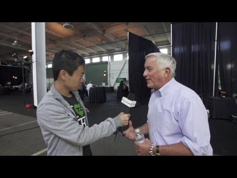 Walter Isaacson Backstage Interview | Disrupt SF 2014 - UCCjyq_K1Xwfg8Lndy7lKMpA