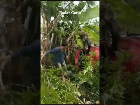 Mobil Terbalik di Jurusan Marabahan