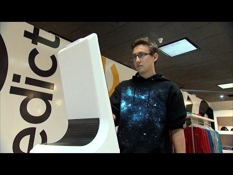 CNET News - What could and should a Zappos brick-and-mortar store look like? - UCOmcA3f_RrH6b9NmcNa4tdg