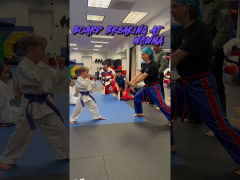 Board breaking #kickboxing #karate #taekwondo