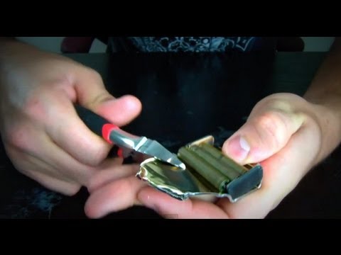 9 Volt Battery Hack! - Zombie Survival Tips #12 - UCe_vXdMrHHseZ_esYUskSBw