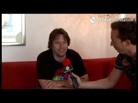 Interview with Chicane - UCGZXYc32ri4D0gSLPf2pZXQ