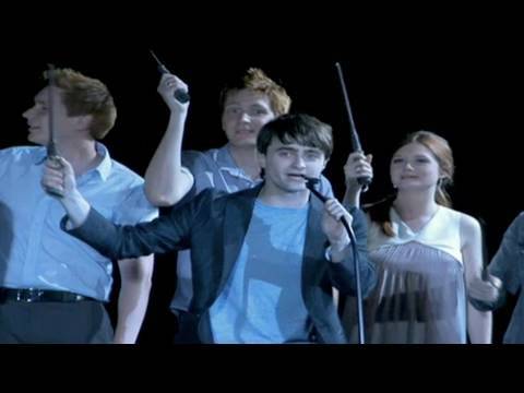 Daniel Radcliffe, Rupert Grint & Harry Potter stars  open Universal Orlando's Wizarding World - UCYdNtGaJkrtn04tmsmRrWlw