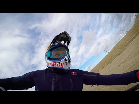 Jonny Walker's GoPro View of the Red Bull Knock Out Beach Track - UCblfuW_4rakIf2h6aqANefA