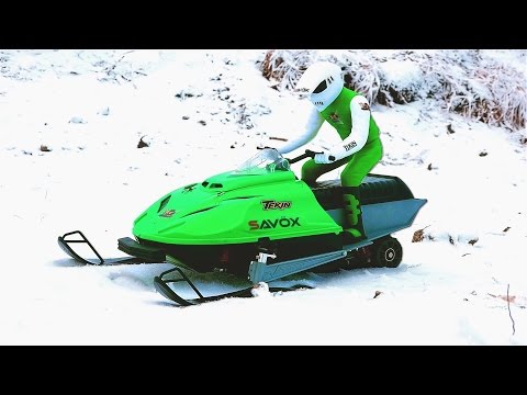 RC ADVENTURES - Brushless Snowmobile Test - Art Attack Kit, Tekin ESC & T8 Motor, 3s Lipo - UCxcjVHL-2o3D6Q9esu05a1Q