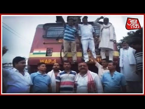 WATCH Bharat Bandh: From Ara To Gwalior, PROTESTERS Block Roads, Trains; DRONES Used For SURVEILLANCE #India