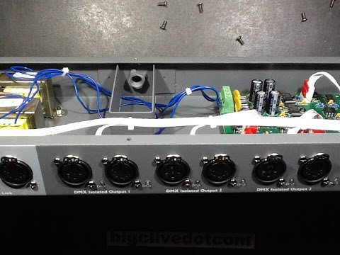 Inside a Showtec DB-1-4 DMX isolator, buffer, repeater. - UCtM5z2gkrGRuWd0JQMx76qA