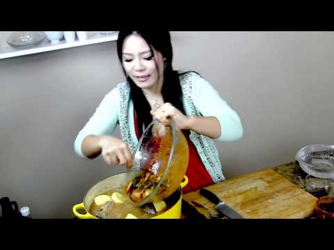 Soup Recipes : Gamjatang (Pork Neck Bone Soup With Potato) : Soup : Asian at Home : Seon - UCIvA9ZGeoR6CH2e0DZtvxzw