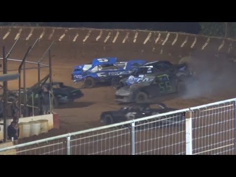 Stock V8 at Winder Barrow Speedway 7/27/2024 - dirt track racing video image