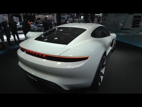 Car Tech - Porsche's Mission E previews an all-electric, Tesla-fighting Panamera - UCOmcA3f_RrH6b9NmcNa4tdg