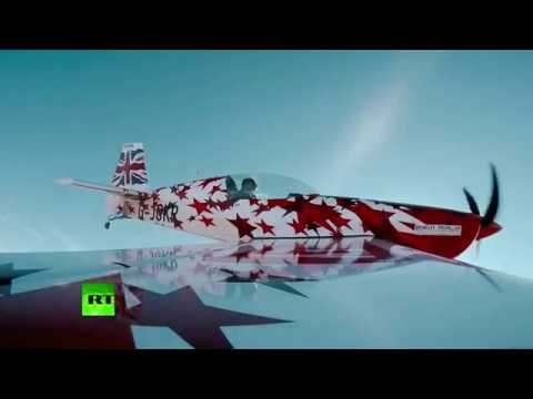 Breathtaking! Solo aerobatic stunts at China airshow