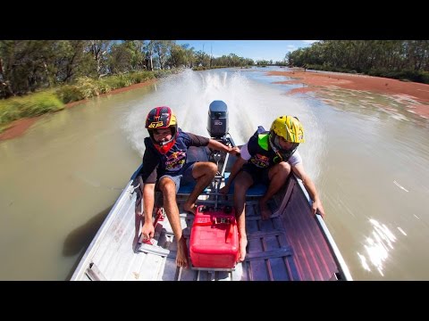 Racing Souped-Up 30hp Dinghies - Riverland Dinghy Derby - UCblfuW_4rakIf2h6aqANefA