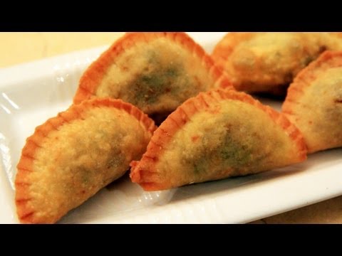 Sambusa - Saudi Arabia Recipe - CookingWithAlia - Episode 179 - UCB8yzUOYzM30kGjwc97_Fvw