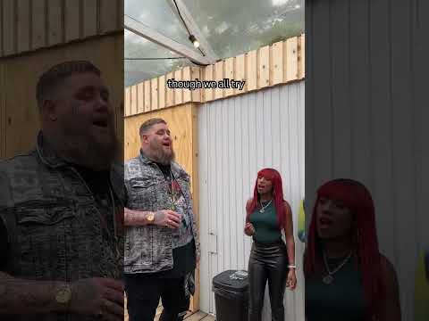 GRACE warm-up at @smukfestDK last week 🇩🇰 #ragnboneman #music #behindthescenes #festival