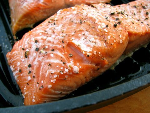 Salmon 101 (And How-To Broil Salmon Recipe) - UCj0V0aG4LcdHmdPJ7aTtSCQ