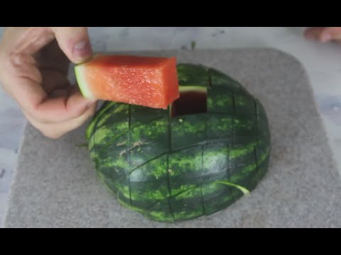 Awesome Way to Cut Watermelon - UCe_vXdMrHHseZ_esYUskSBw