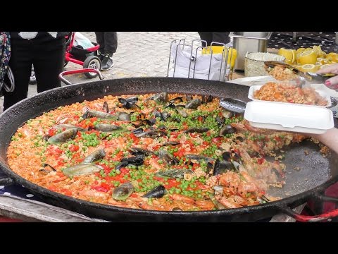 London Street Food. Preparing Seafood Pella and Chicken Paella in Portobello Road - UCdNO3SSyxVGqW-xKmIVv9pQ