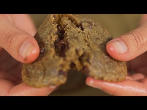 Convection vs. conventional ovens explained - UCOmcA3f_RrH6b9NmcNa4tdg