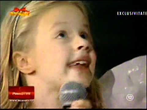 Adela Popescu - Ft. Jennifer Dumitrascu, Alina grigore - Un c..