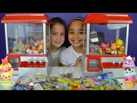 Claw Machine Game Toy Challenge | Candy Grabber - Chupa Chups Lollipops - Shopkins - Num Noms - UC6sSkkemzPjmrzS0Y0V_2zw