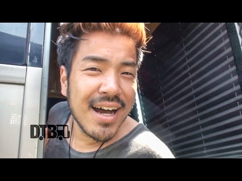 Crossfaith - BUS INVADERS Ep. 916 [Warped Edition 2015] - UCybDimFZ3eoUQxSArdqCe9g