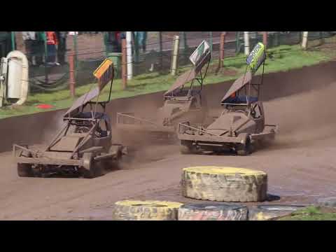White and Yellow Stockcar F1 Speedway Emmen 23 maart 2023 - RaRaRacing - dirt track racing video image