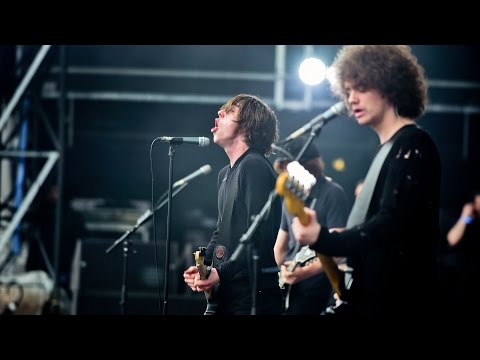 Catfish & The Bottlemen - Homesick (Radio 1's Big Weekend 2015) - UC-FQUIVQ-bZiefzBiQAa8Fw