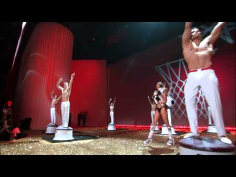 Victoria's Secret Fashion Show 2010 - Showtime! - UClzCn8DxRSCuMFv_WfzkcrQ