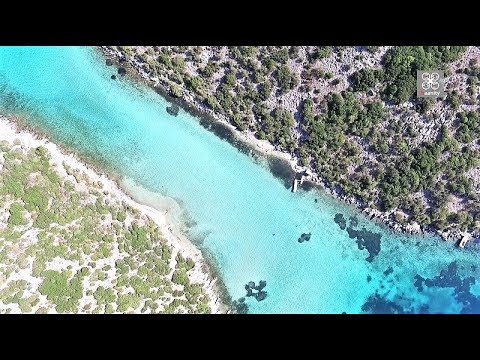 Η απάτητη "Γαλάζια Λίμνη" της Ελλάδας | Σάμος Samos Greece Drone - UCyly0SkVXoQ3nHbKj1QignA