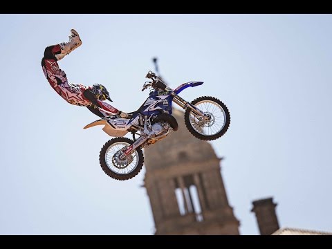 Best Moments from Red Bull X-Fighters 2014 - Season Highlights - UCblfuW_4rakIf2h6aqANefA