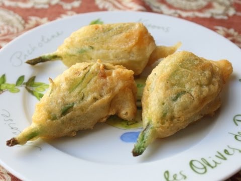 Fried Stuffed Squash Blossoms - Squash Flowers Stuffed with Goat Cheese - UCRIZtPl9nb9RiXc9btSTQNw